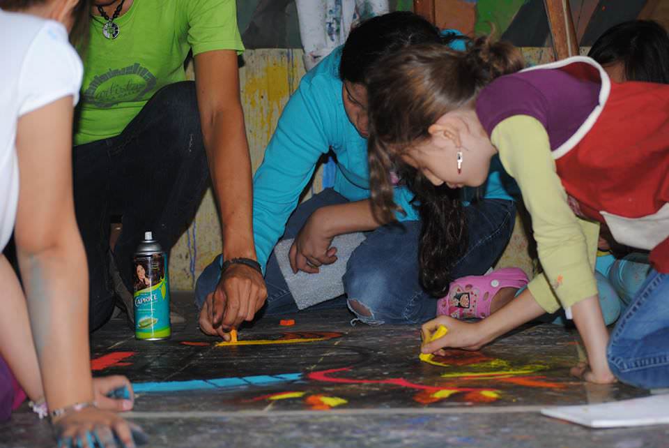 René Linares Taller Madonnari para niños